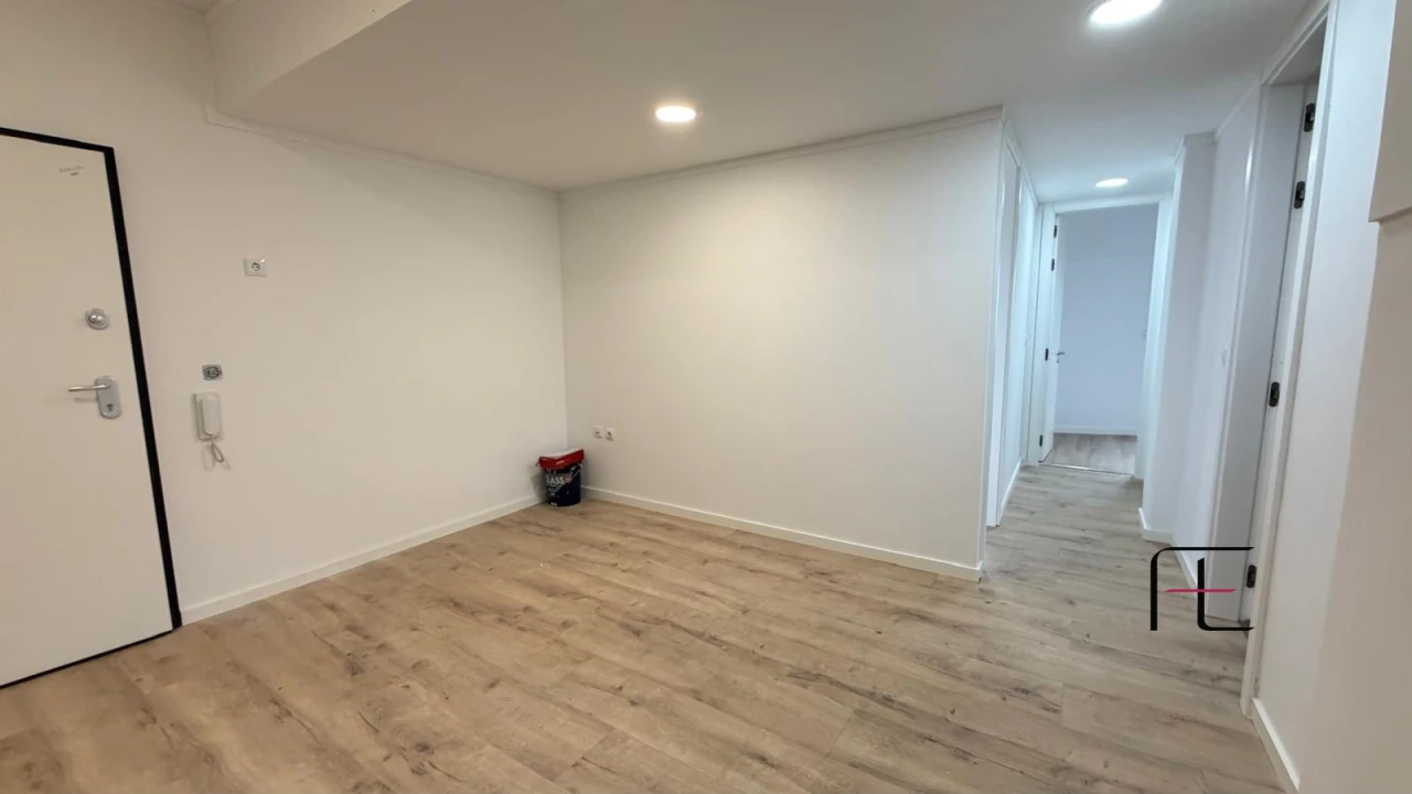 Apartamento T3 para Venda em Santa Maria e São Miguel, São Martinho, São Pedro Penaferrim Foto 7
