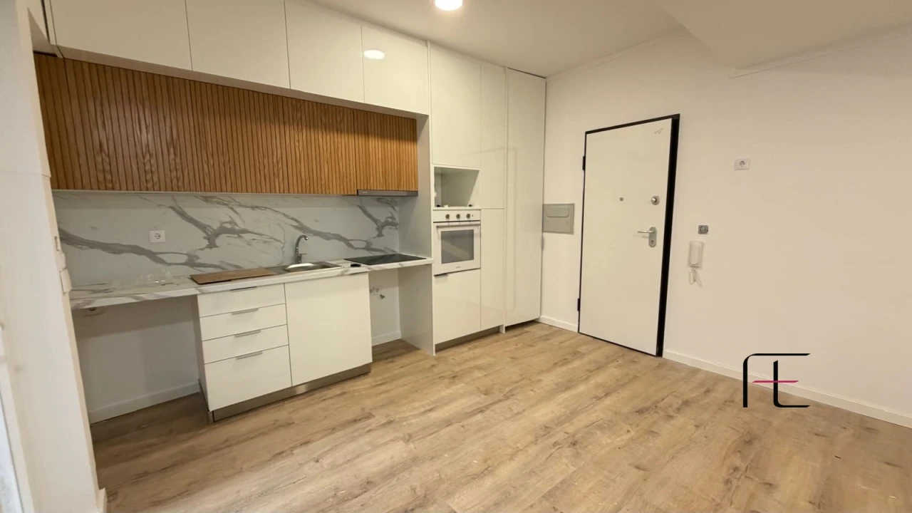 Apartamento T3 para Venda em Santa Maria e São Miguel, São Martinho, São Pedro Penaferrim Foto 3