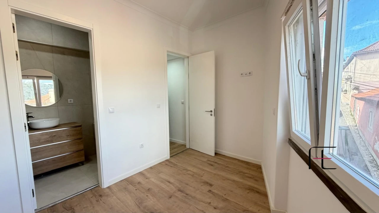 Apartamento T3 para Venda em Santa Maria e São Miguel, São Martinho, São Pedro Penaferrim Foto 5