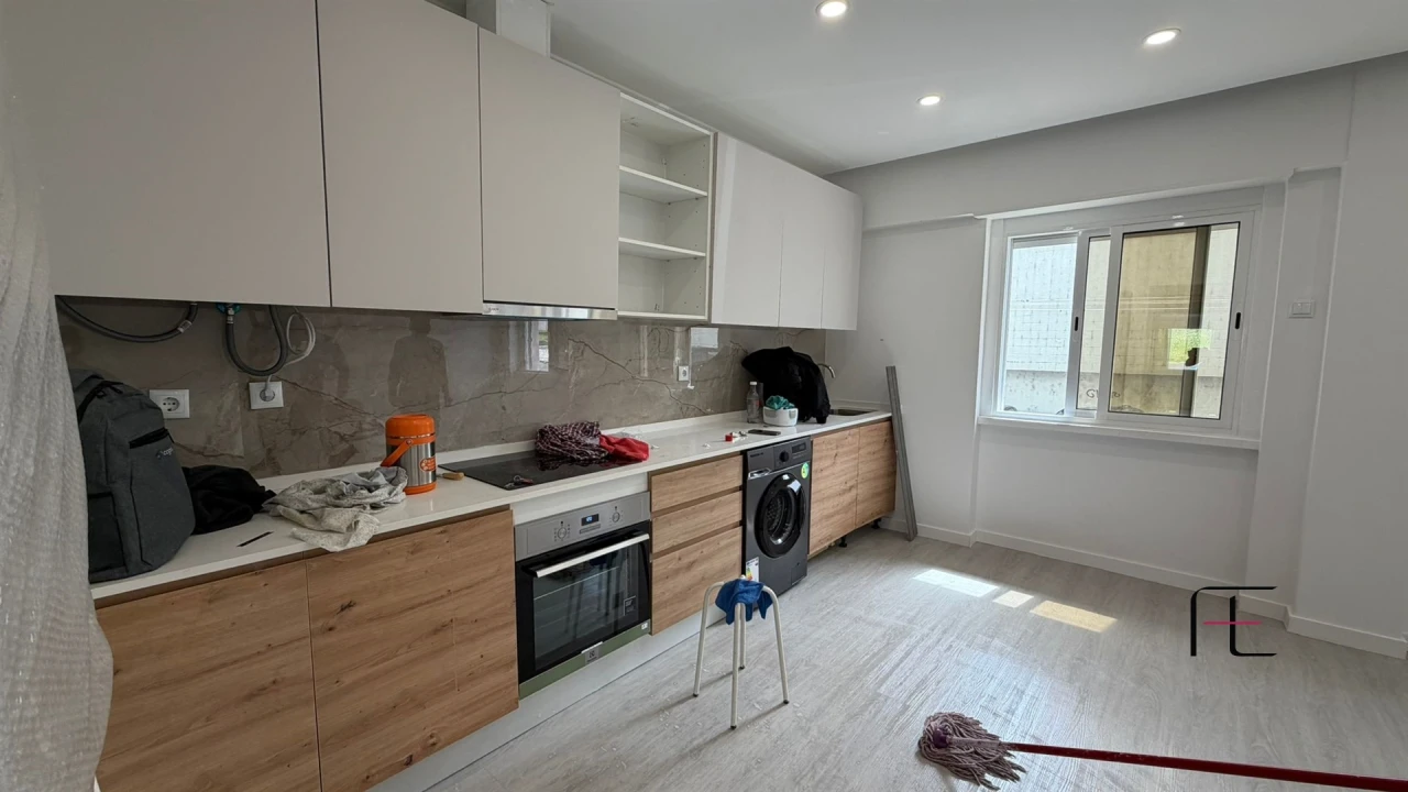 Apartamento T2 para Venda em Águas Livres Foto 1