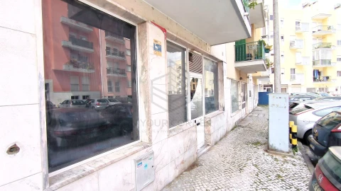 Loja para Venda em Odivelas