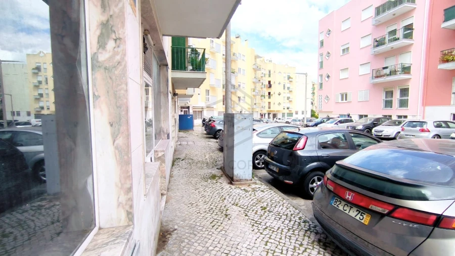 Loja para Venda em Odivelas Foto 31