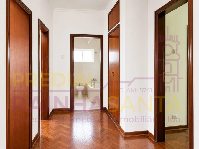 Apartamento T2 para Venda em Sé Nova, Santa Cruz, Almedina e São Bartolomeu Foto 5