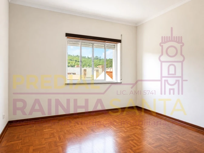 Apartamento T2 para Venda em Sé Nova, Santa Cruz, Almedina e São Bartolomeu Foto 8