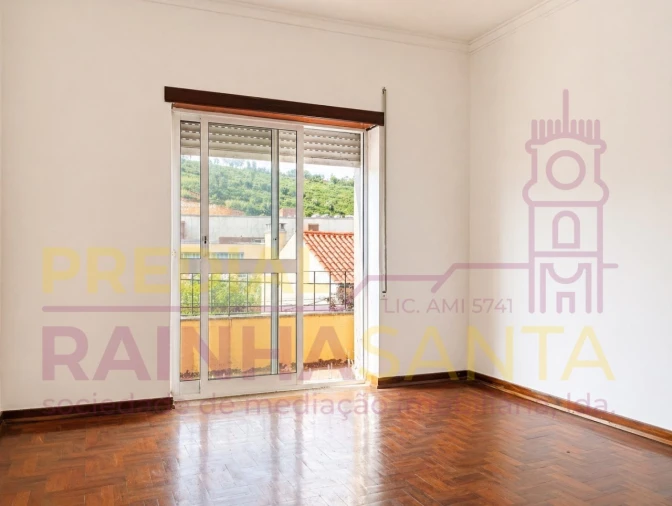 Apartamento T2 para Venda em Sé Nova, Santa Cruz, Almedina e São Bartolomeu Foto 10