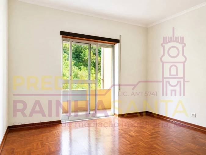 Apartamento T2 para Venda em Sé Nova, Santa Cruz, Almedina e São Bartolomeu Foto 12