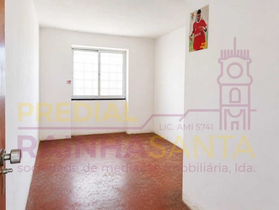 Apartamento T2 para Venda em Sé Nova, Santa Cruz, Almedina e São Bartolomeu Foto 18