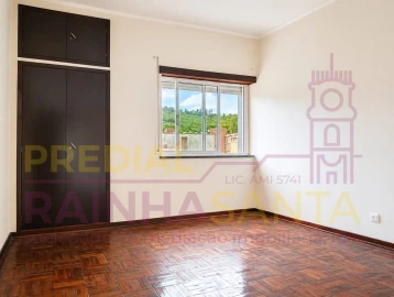 Apartamento T2 para Venda em Sé Nova, Santa Cruz, Almedina e São Bartolomeu