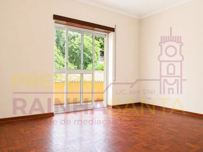 Apartamento T2 para Venda em Sé Nova, Santa Cruz, Almedina e São Bartolomeu Foto 13