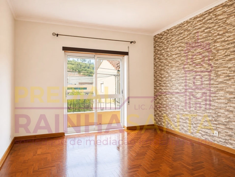 Apartamento T2 para Venda em Sé Nova, Santa Cruz, Almedina e São Bartolomeu Foto 10