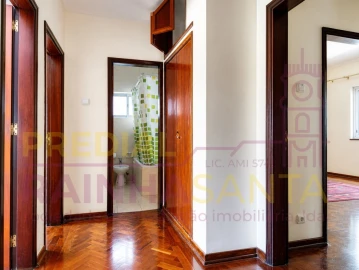 Apartamento T2 para Venda em Sé Nova, Santa Cruz, Almedina e São Bartolomeu