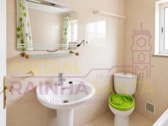 Apartamento T2 para Venda em Sé Nova, Santa Cruz, Almedina e São Bartolomeu Foto 16