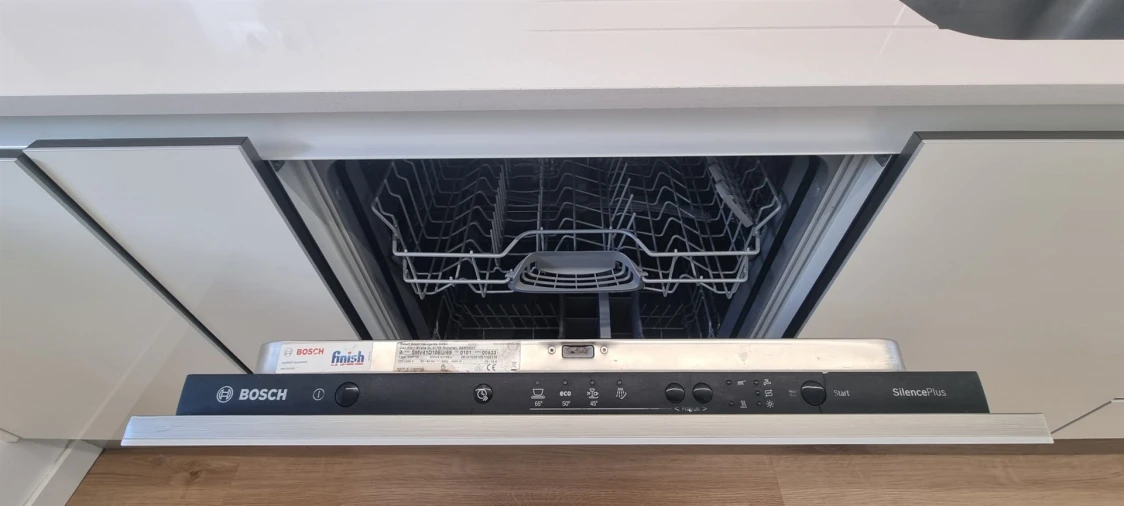 Apartamento T2 para Arrendamento em Santo Antonio dos Olivais Foto 10