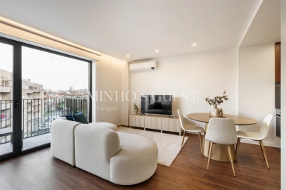 Apartamento T2 para Arrendamento férias em Braga (Maximinos, Sé e Cividade)