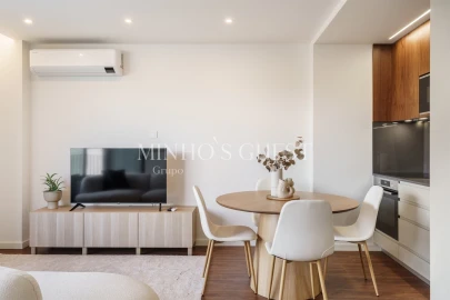 Apartamento T2 para Arrendamento férias em Braga (Maximinos, Sé e Cividade)
