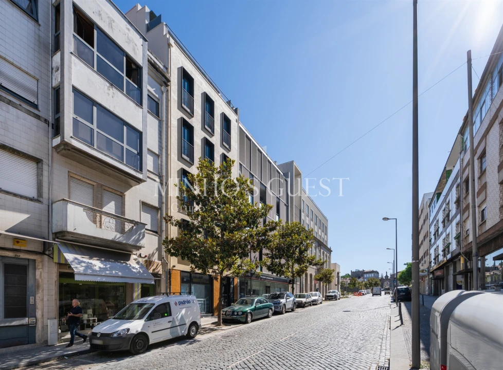 Apartamento T2 para Arrendamento férias em Braga (Maximinos, Sé e Cividade) Foto 24