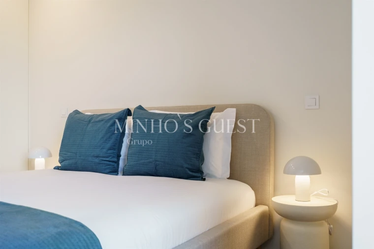 Apartamento T2 para Arrendamento férias em Braga (Maximinos, Sé e Cividade) Foto 14