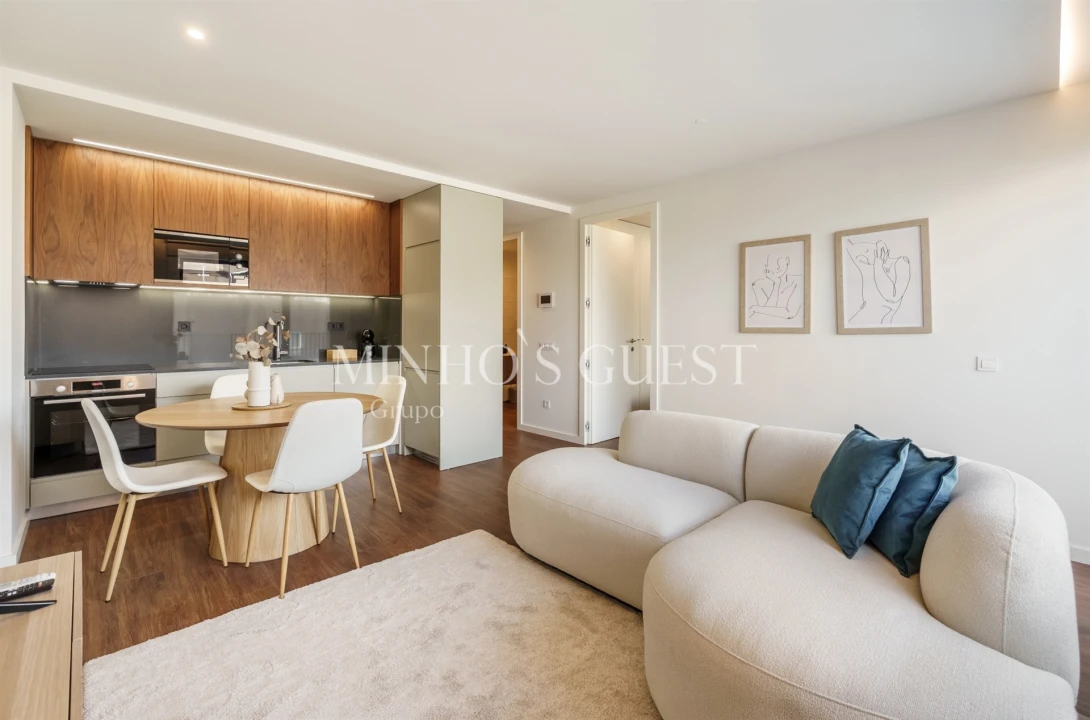 Apartamento T2 para Arrendamento férias em Braga (Maximinos, Sé e Cividade) Foto 1