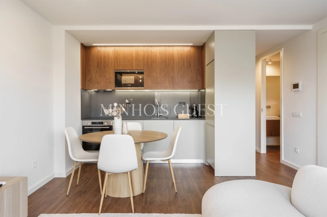 Apartamento T2 para Arrendamento férias em Braga (Maximinos, Sé e Cividade) Foto 10