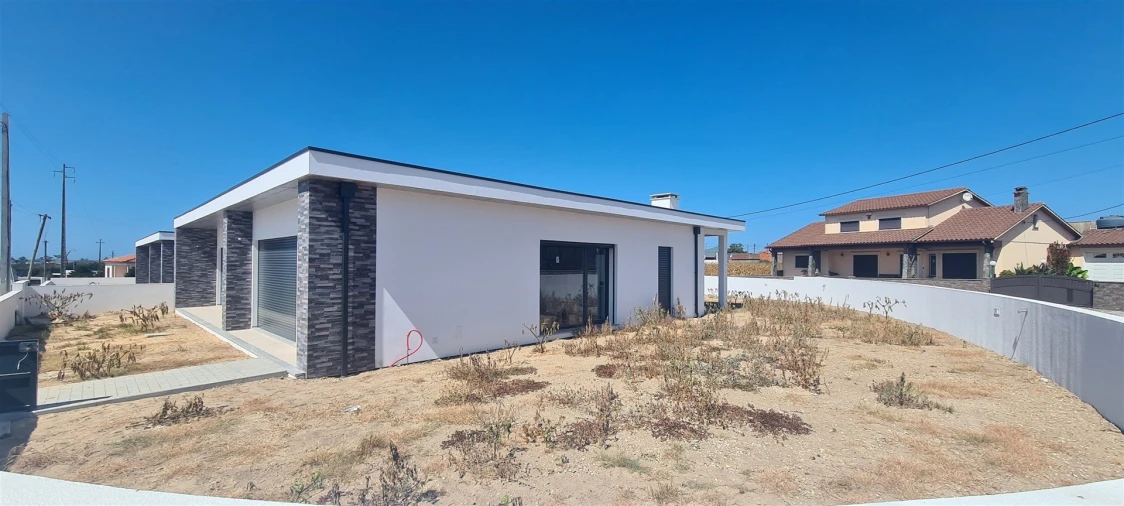 Moradia T3 para Venda em Souto da Carpalhosa e Ortigosa Foto 2