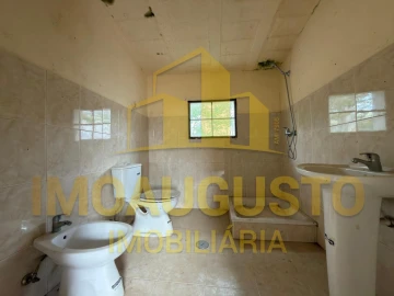 Moradia T4 para Venda em Alvendre