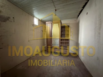 Moradia T4 para Venda em Alvendre