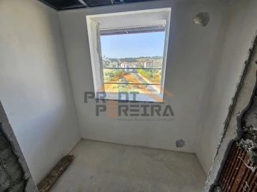 Apartamento T2 para Venda em Camarate, Unhos e Apelação