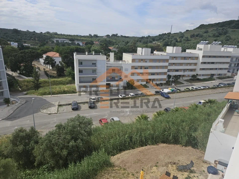 Apartamento T1 para Venda em Camarate, Unhos e Apelação Foto 21