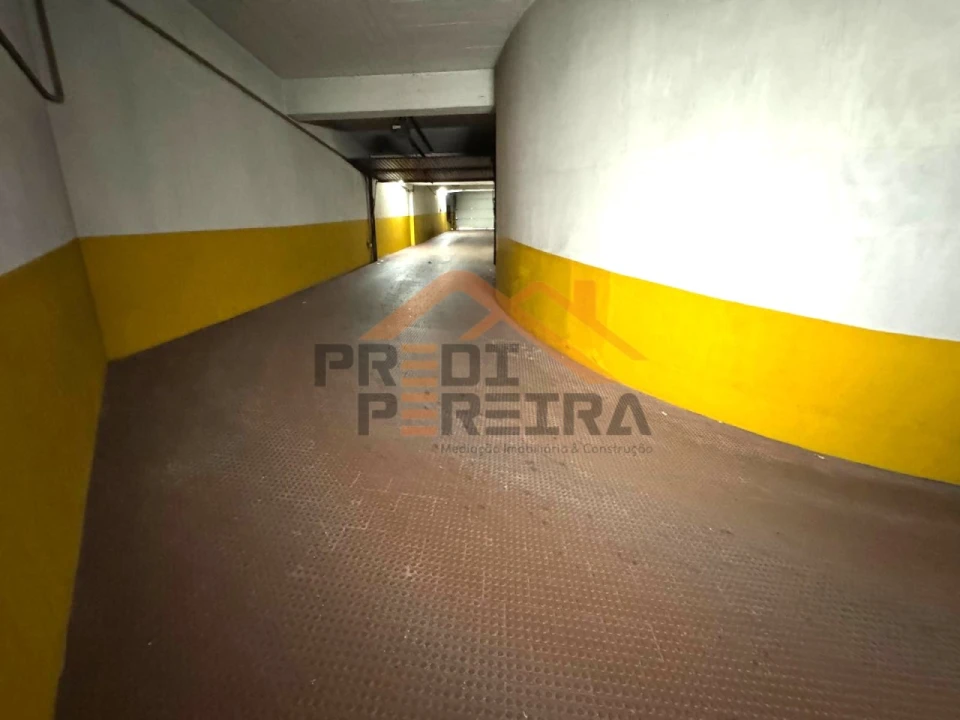 Apartamento T3 para Venda em São Domingos de Benfica Foto 36