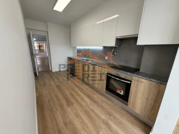 Apartamento T3 para Venda em São Domingos de Benfica