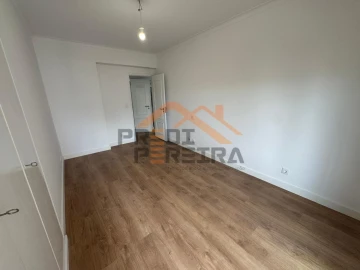 Apartamento T3 para Venda em São Domingos de Benfica