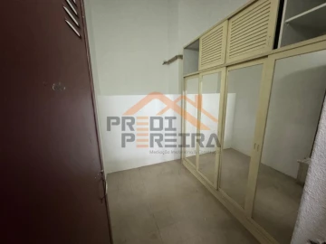 Apartamento T3 para Venda em São Domingos de Benfica