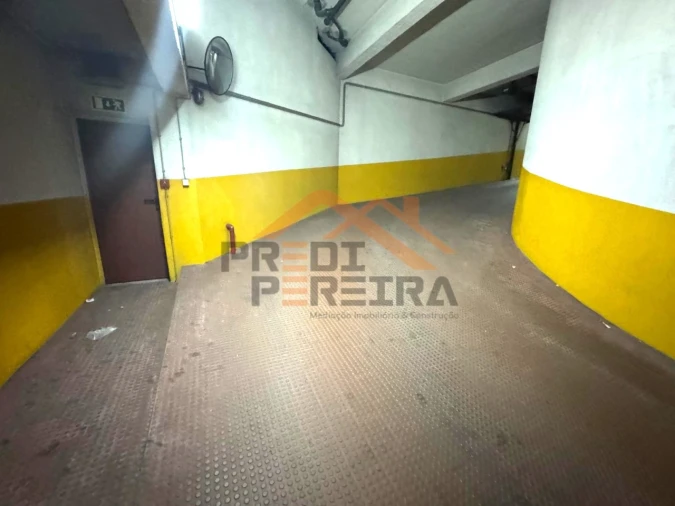 Apartamento T3 para Venda em São Domingos de Benfica Foto 35