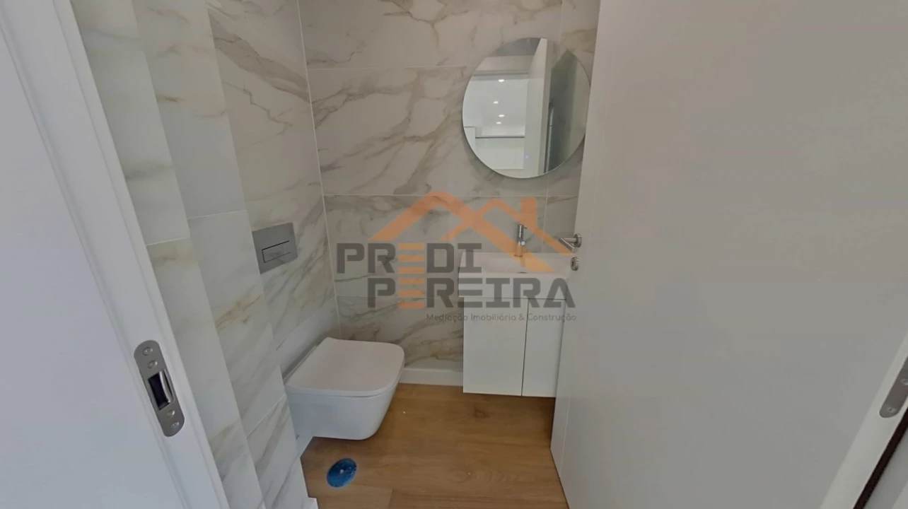 Apartamento T3 para Venda em Ramada e Caneças Foto 26