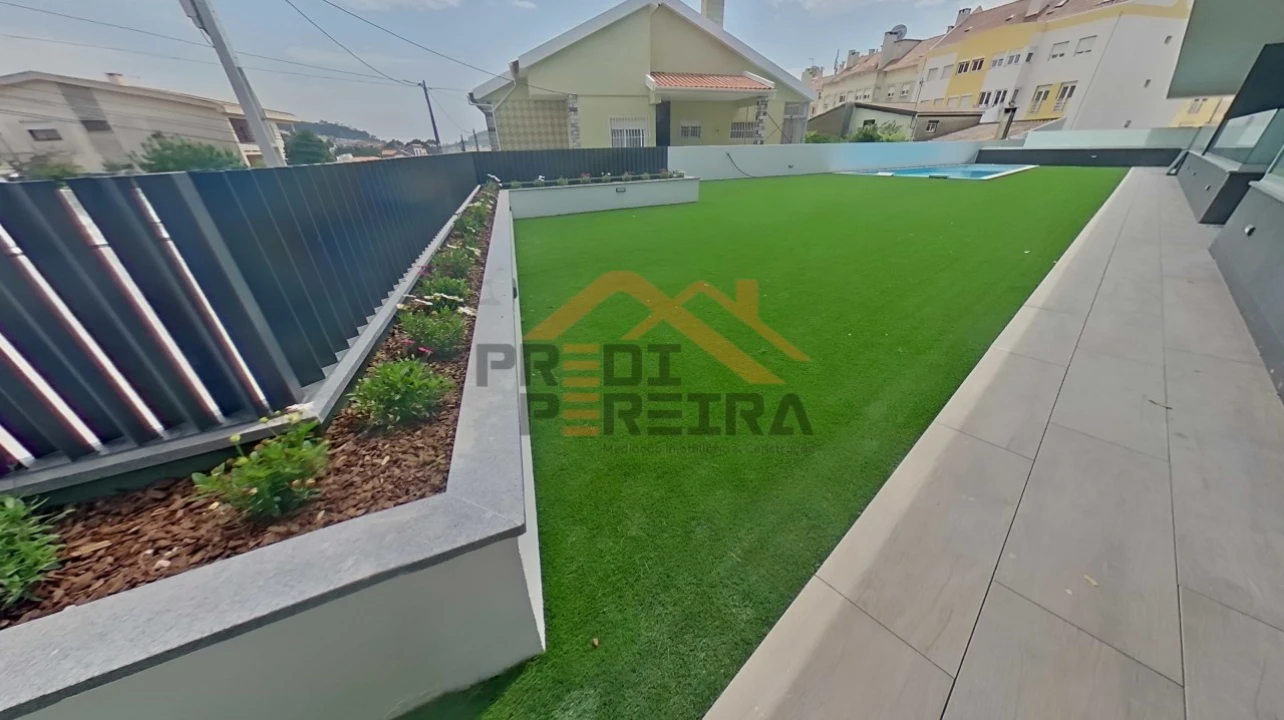 Apartamento T3 para Venda em Ramada e Caneças Foto 31