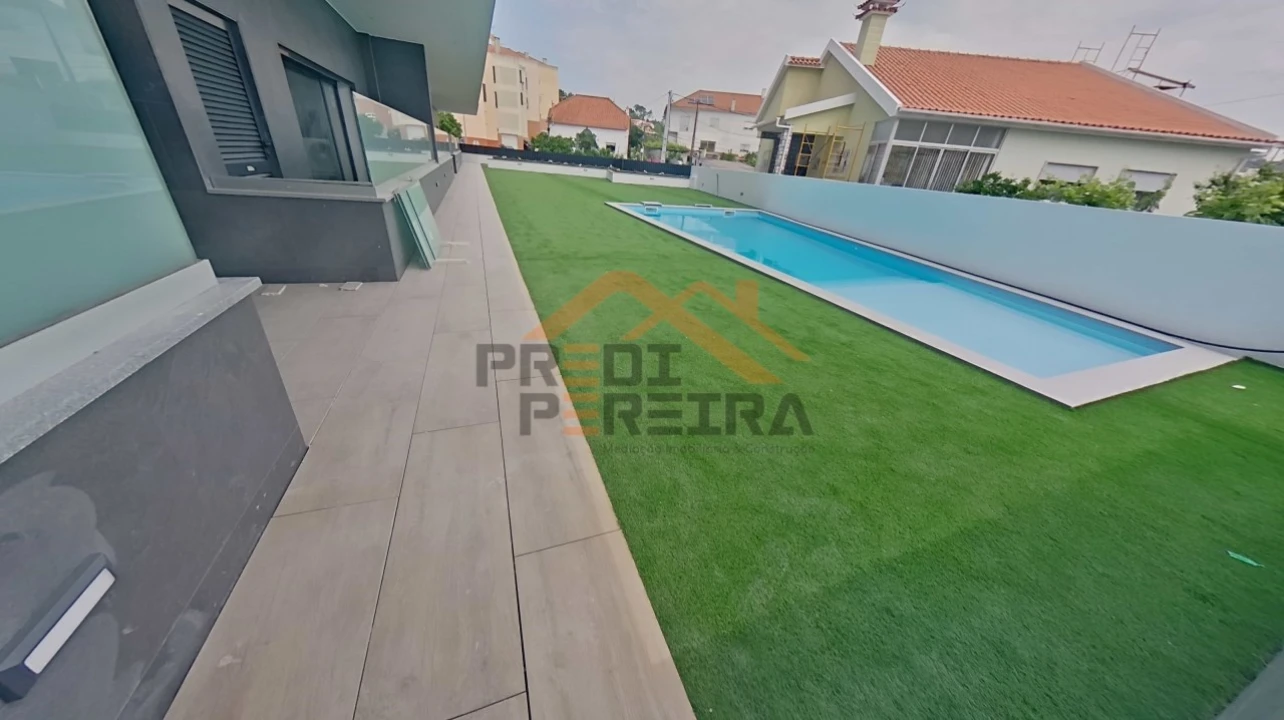 Apartamento T3 para Venda em Ramada e Caneças Foto 13