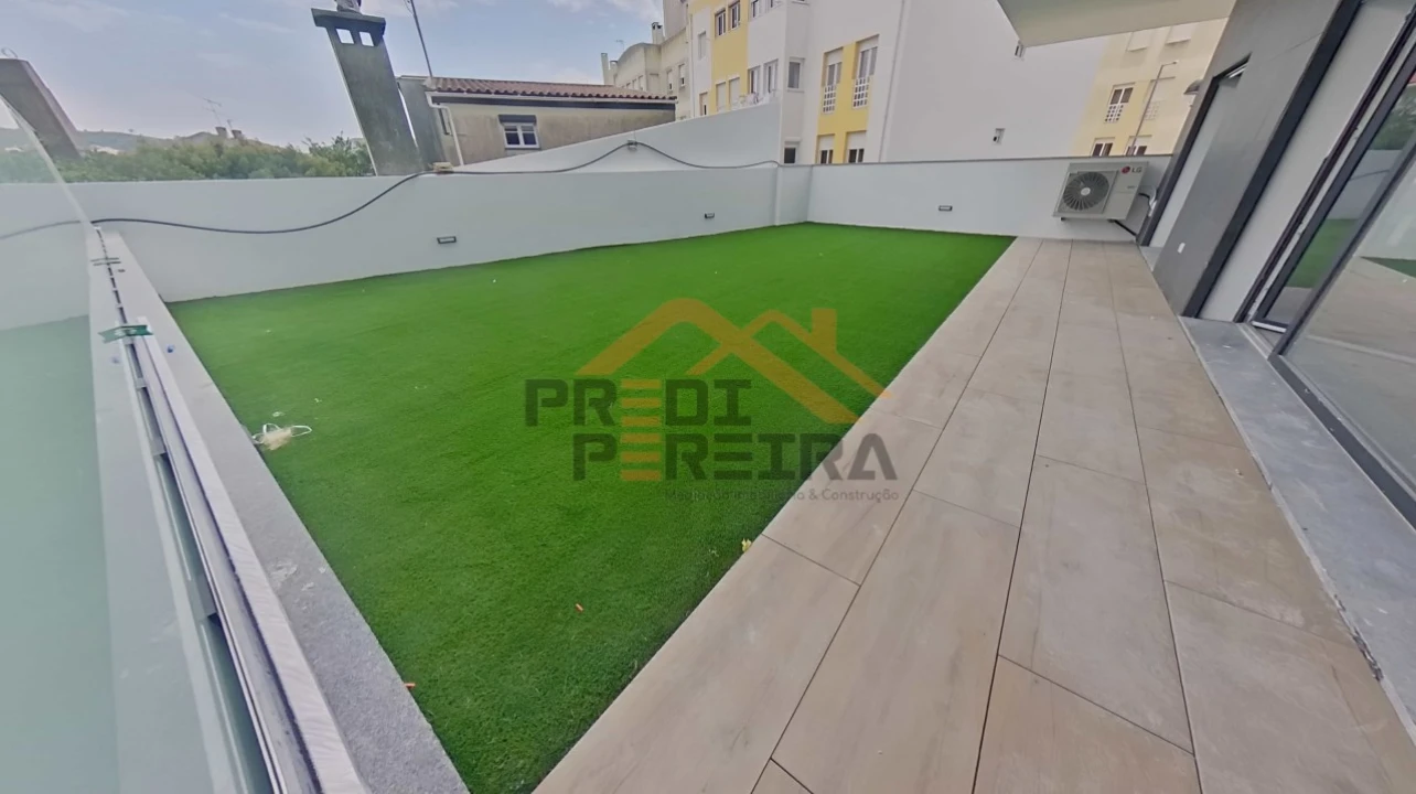 Apartamento T3 para Venda em Ramada e Caneças Foto 39