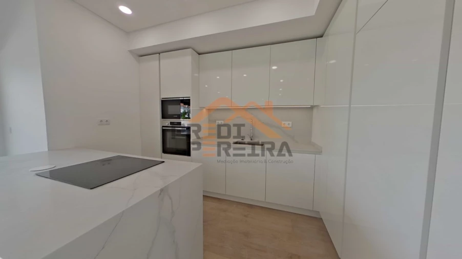 Apartamento T3 para Venda em Ramada e Caneças Foto 10