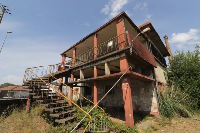 Armazém para Venda em Avanca