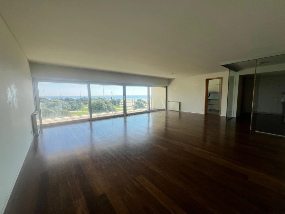Apartamento T4 para Arrendamento em Matosinhos e Leça da Palmeira Foto 8