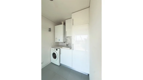 Apartamento T4 para Arrendamento em Matosinhos e Leça da Palmeira