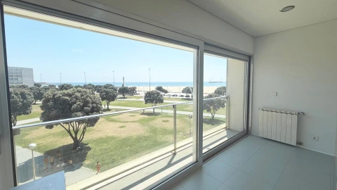 Apartamento T4 para Arrendamento em Matosinhos e Leça da Palmeira