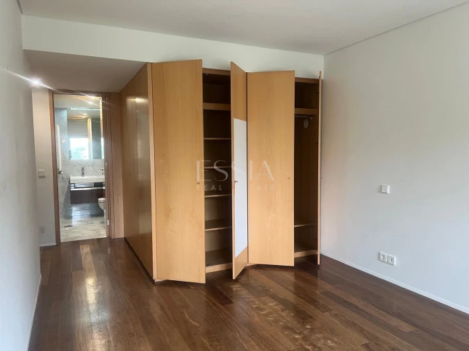Apartamento T4 para Arrendamento em Matosinhos e Leça da Palmeira Foto 13