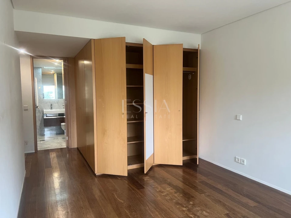 Apartamento T4 para Arrendamento em Matosinhos e Leça da Palmeira Foto 13