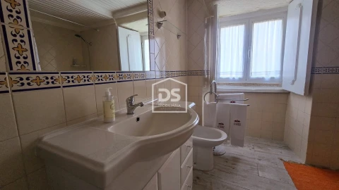 Moradia T3 para Venda em Lajeosa do Mondego