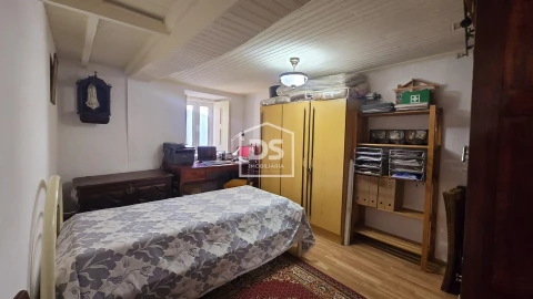 Moradia T3 para Venda em Lajeosa do Mondego