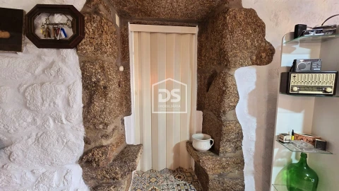 Moradia T3 para Venda em Lajeosa do Mondego