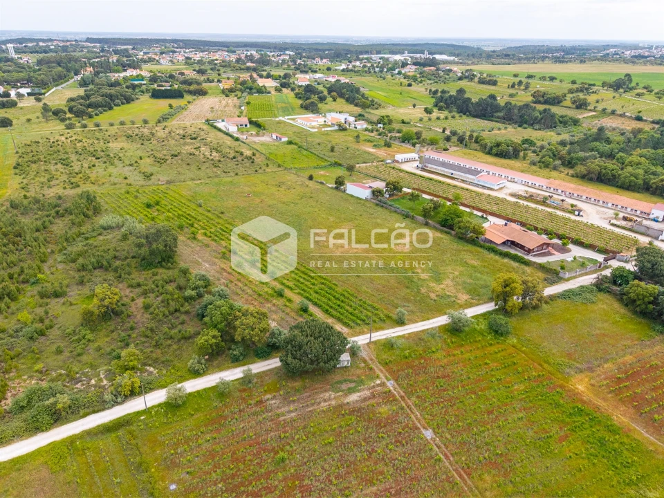 Terreno para Venda em Vale de Santarem Foto 12