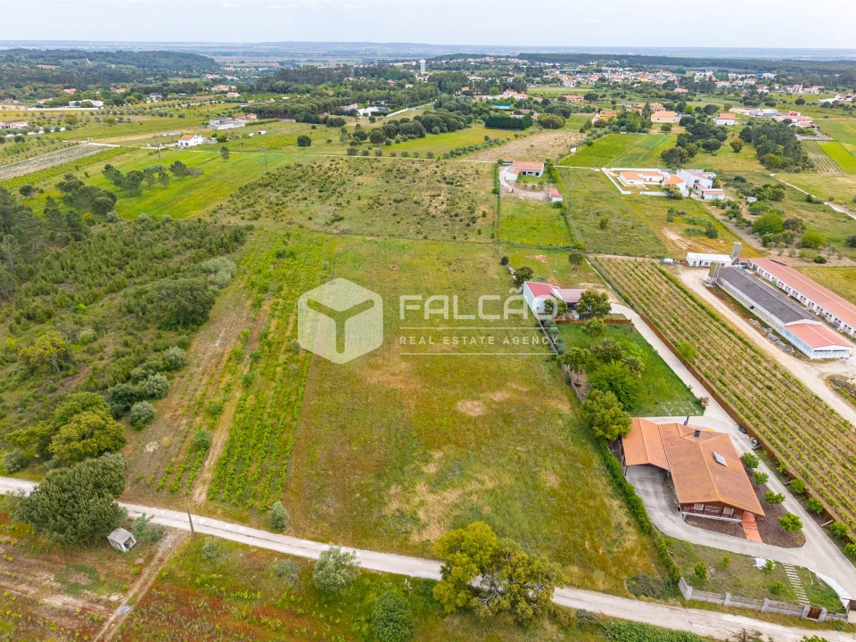 Terreno para Venda em Vale de Santarem Foto 1