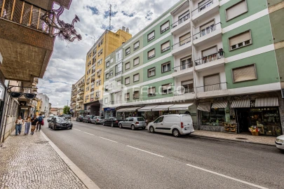 Apartamento T2 para Arrendamento em Marvila, Ribeira Santarém, São Salvador, São Nicolau